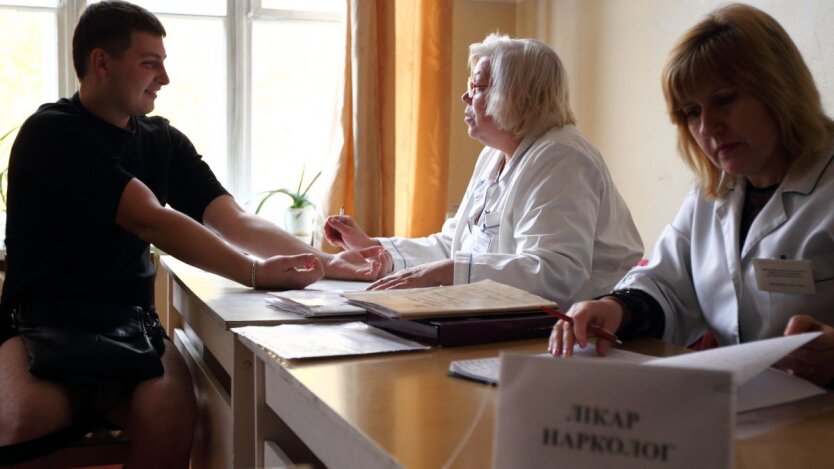 Kary do 25500 hrywien i nowe zasady: co grozi Ukraińcom za ignorowanie WLK