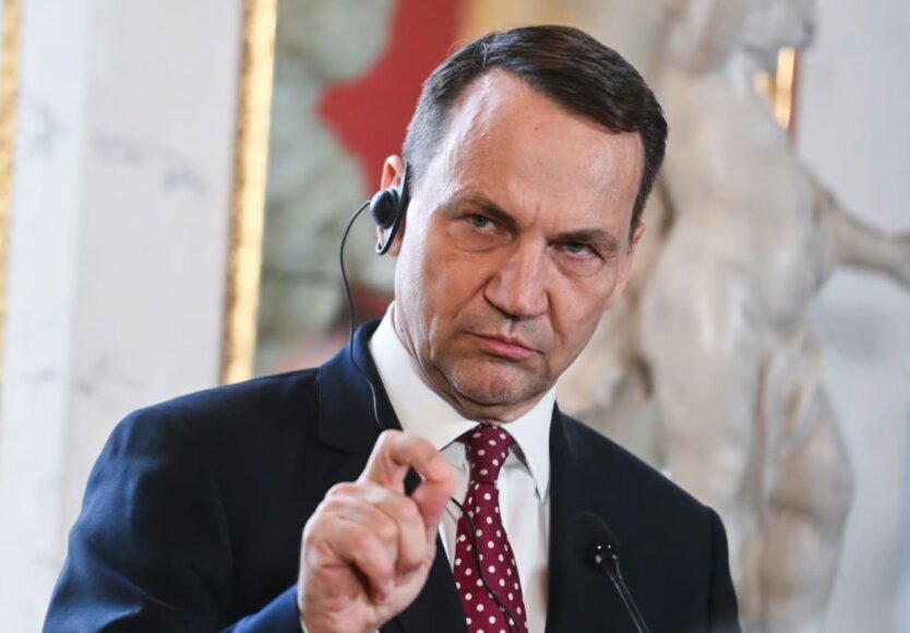 Сікорський вказав на помилку Трампа у