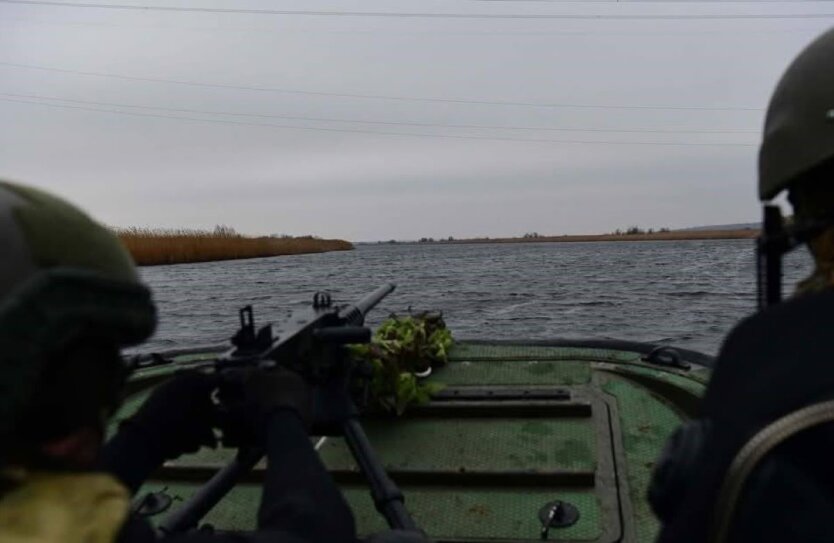 Попытка врага овладеть островами в акватории Днепра