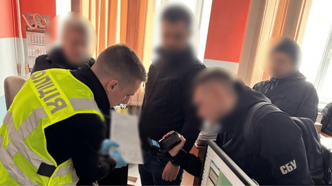 In Kyiv, a businessman was 'selling' advertising permits from the Kyiv City State Administration - details